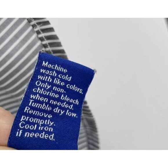 Apt. 9 Women’s Gray Pinstriped Cap Sleeve Blouse Size XS, Nautical, Lightweight - Picture 6 of 8